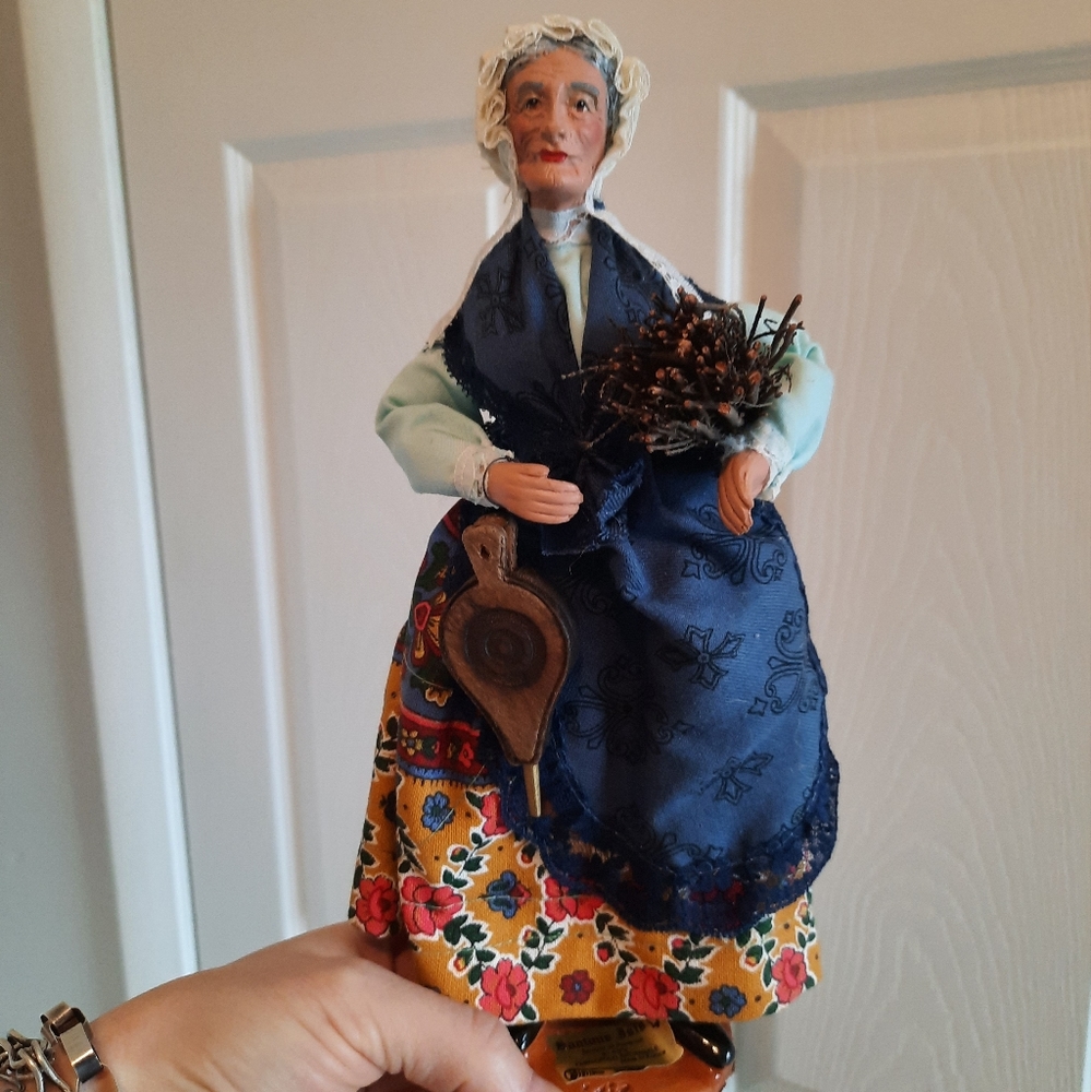 Santons de Provence Doll